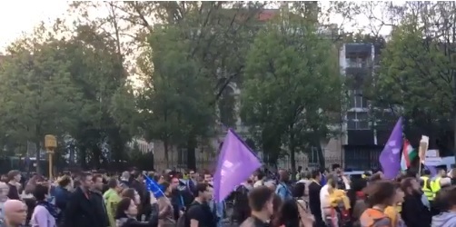 Z demonstrace v Budapešti.