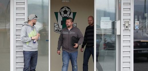 Rozsáhlé razie se dotkly i Peltova domovského FK Jablonce.