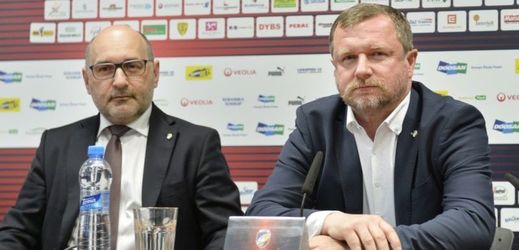 Staronový Plzeňský trenér Pavel Vrba s majitelem klubu Tomášem Paclíkem.