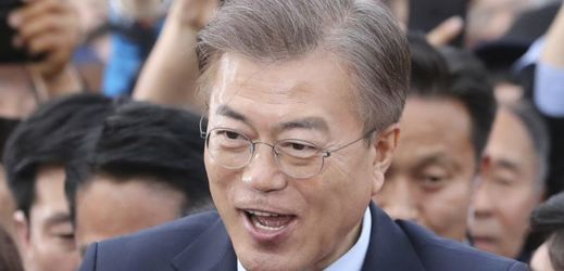 Kandidát na prezidenta Lee Jin-man.
