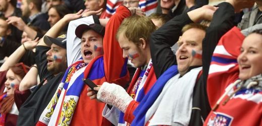 Čeští hokejoví fanoušci (ilustrační fot).