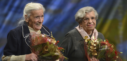 Eva Roubíčková (vlevo) a Markéta Nováková, které přežily holokaust.