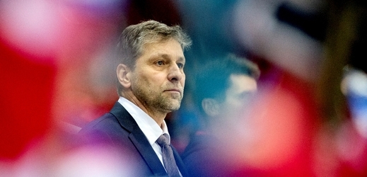 Trenér národního týmu Josef Jandač.