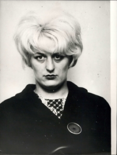 Myra Hindleyová zemřela ve vězení v roce 2002.