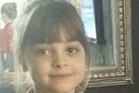Nejmladší obětí je osmiletá Saffie Roussosová.