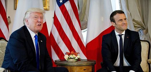 Americký prezident Donald Trump a francouzský prezident Emmanuel Macron.