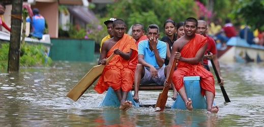 Záběry z povodní na Srí Lance. 