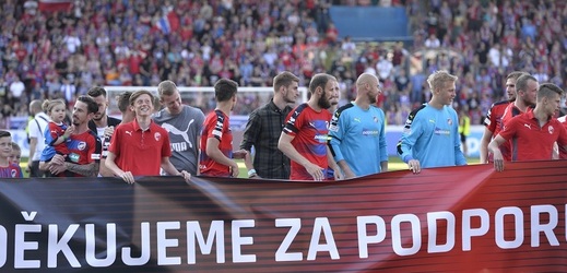 Fotbalisté Plzně děkují fanouškům za podporu v průběhu sezóny 