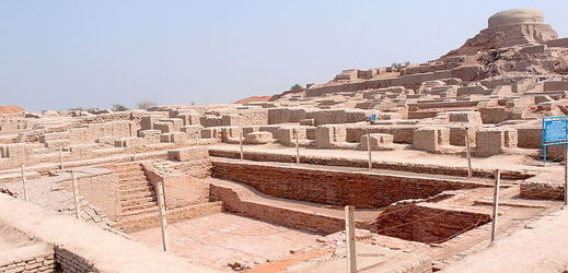Starověké město Mohendžodaro.