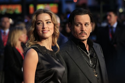 Johnny Depp po boku bývalé ženy Amber Heard.