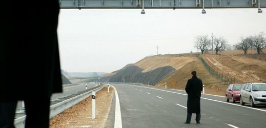Část už postavené dálnice D3.