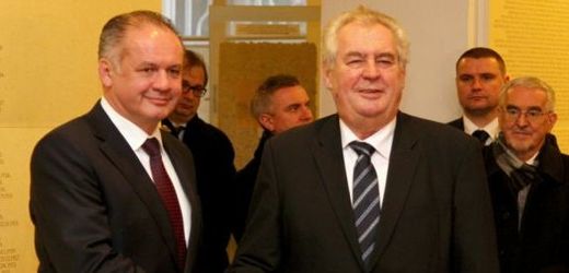 Andrej Kiska (vlevo) a Miloš Zeman.
