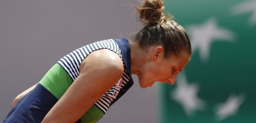 Česká tenistka Karolína Plíšková se raduje z vítězného míčku na French Open.