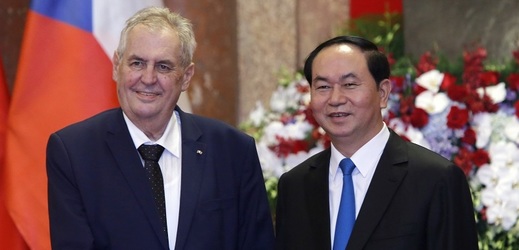 Miloš Zeman (vlevo) se setkal také s vietnamským prezidentem Tran Dai Quangem.