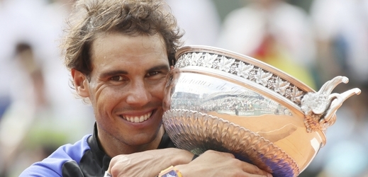 Tenista Rafael Nadal po vítězství na French Open 2017.