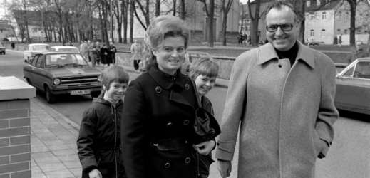 Bývalý německý kancléř Helmut Kohl s rodinou.