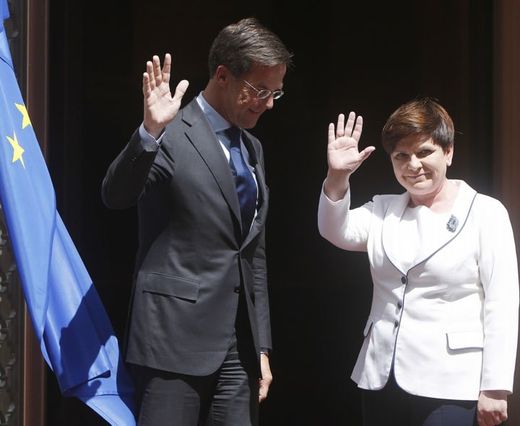 Premiér Nizozemska Mark Rutte a polská premiérka Beata Szydlová.