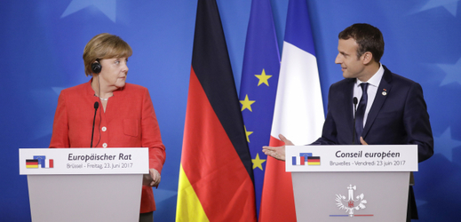 Úzká spolupráce Německa a Francie podle Merkelové ale nevylučuje zapojení dalších zemí. 
