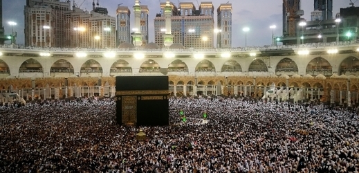Nádvoří Velké mešity v Mekce.