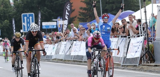 Cyklistka Nikola Nosková a její triumf na mistrovství České a Slovenské republiky