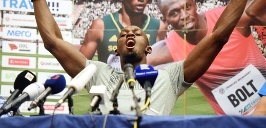 Jamajský sprinter Usain Bolt na tiskové konferenci.