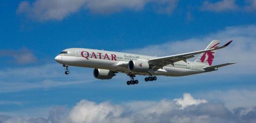 Letadlo společnosti Qatar Airways.