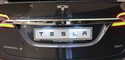 Automobilka Tesla.