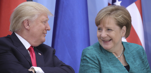 Donald Trump a Angela Merkelová.