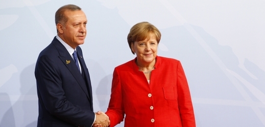 Turecký prezident Recep Tayyip Erdogan a německá kancléřka Angela Merkelová.