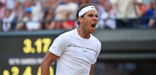Rafael Nadal po krásném boji vypadl ve wimbledonském osmifinále.