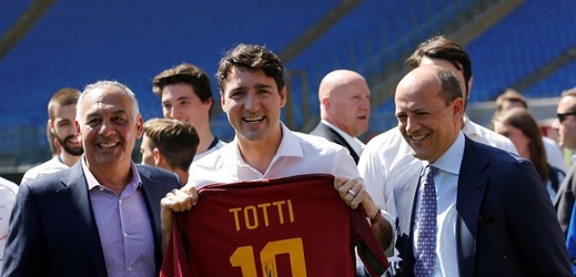 Nový generální ředitel klubu AS Řím Francesco Totti.