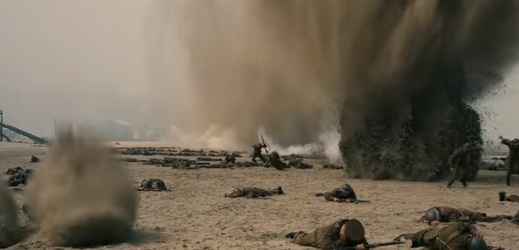 Z válečného snímku Dunkerk režiséra Christophera Nolana.