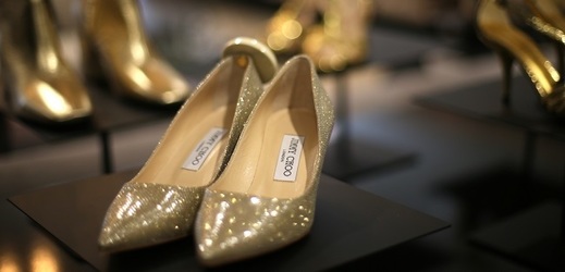 Luxusní obuv firmy Jimmy Choo.
