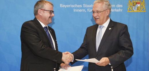 Ministr dopravy Dan Ťok a jeho bavorský protějšek Joachim Herrmann.