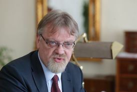 Ministr školství Stanislav Štech.