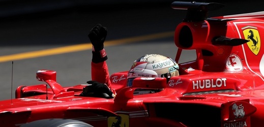 Sebastian Vettel v kokpitu Formule 1 (ilustrační foto).