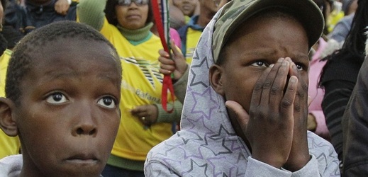 Mladí fanoušci fotbalistů Jihoafrické republiky (ilustrační foto).