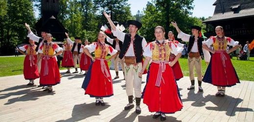 Na festivalu Jánošíkův dukát se přestaví přes 20 folklorních souborů.
