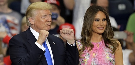 Americká první dáma Melania Trumpová se svým manželem Donaldem Trumpem.