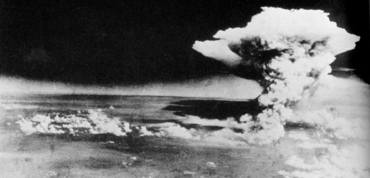 Výbuch atomové bomby v Hirošimě.