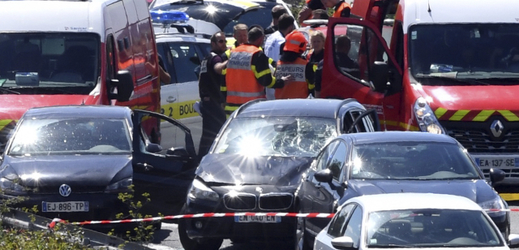 Policie dopadla útočníka na dálnici směřující z Francie do Belgie.