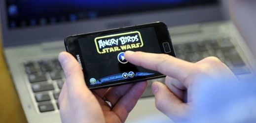 Mobilní hra Angry Birds: Star Wars.