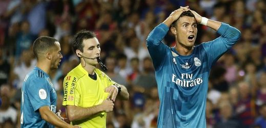 Hvězdný Cristiano Ronaldo si nezahraje pět zápasů.