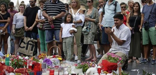 Pietní akce za oběti útoku, Barcelona.