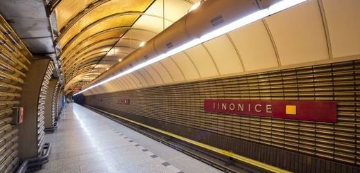 Metro Jinonice.