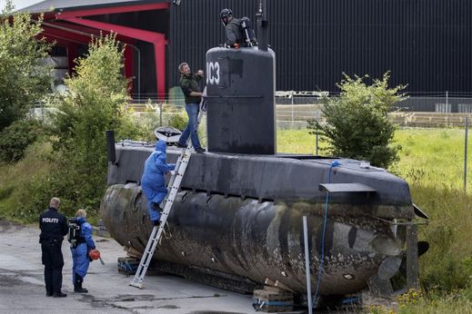 Amatérsky postavená ponorka, do které novinářka ještě nastoupila živá.