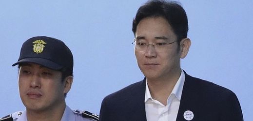 Právník dědice konglomerátu Samsung I Če-jonga podal odvolání proti pětiletému trestu vězení.