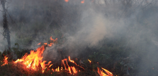 U Na skládce Celio u Litvínova hoří odpad (ilustrační foto).