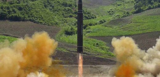 Test severokorejské rakety.