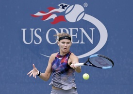 Lucie Šafářová postoupila do osmifinále US Open.